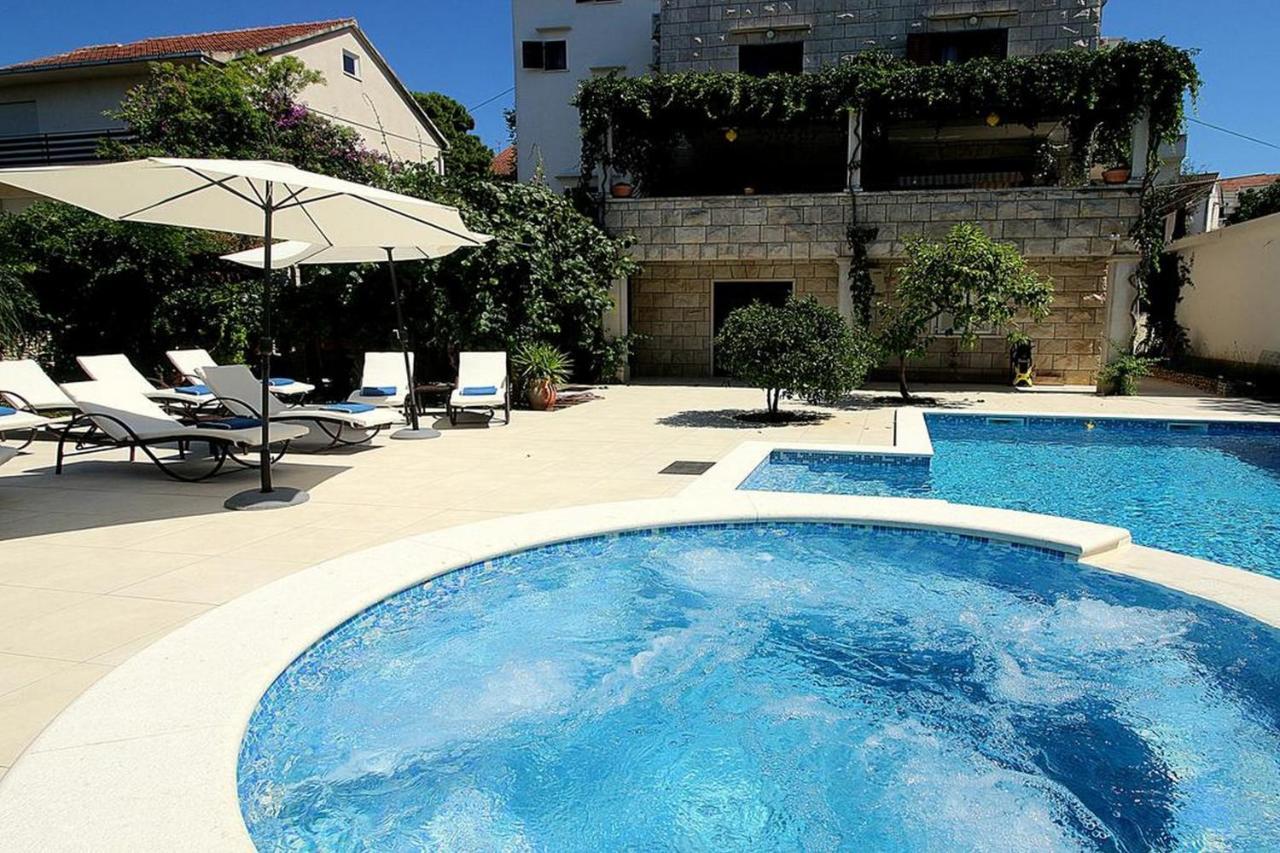 Villa Renipol Adults Only Sutivan Exterior foto