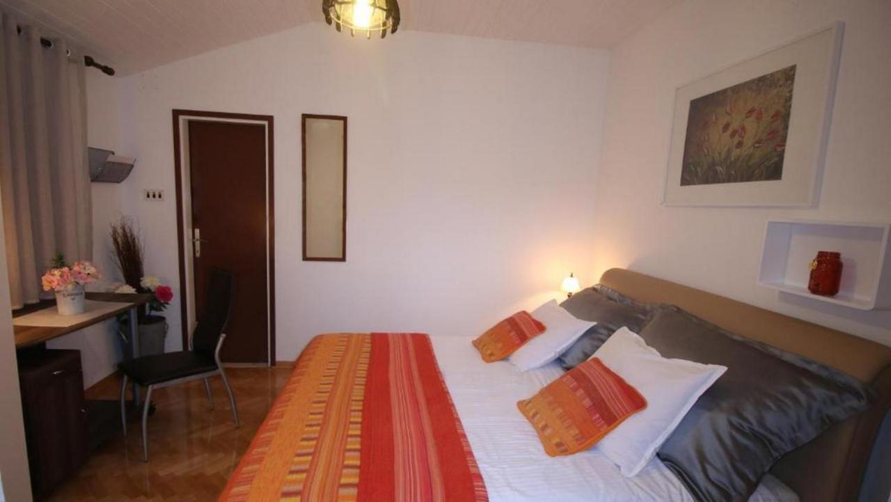 Villa Renipol Adults Only Sutivan Exterior foto