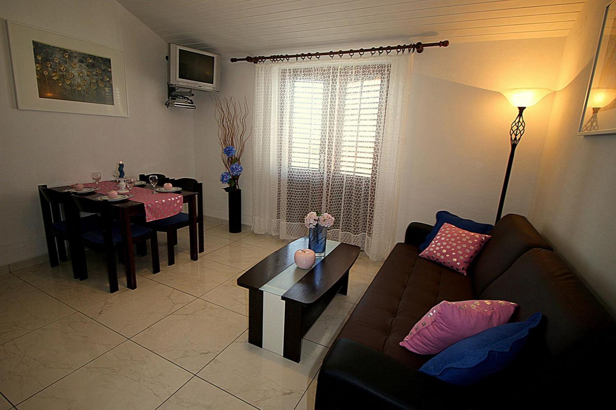 Villa Renipol Adults Only Sutivan Cameră foto