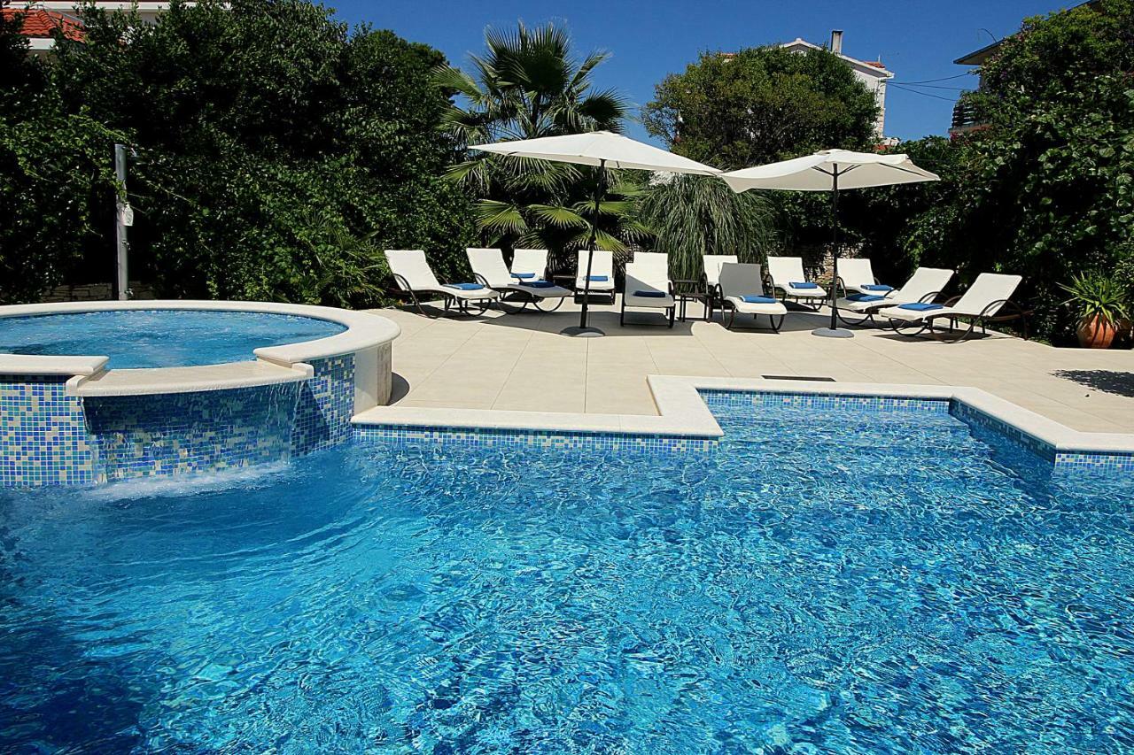 Villa Renipol Adults Only Sutivan Exterior foto